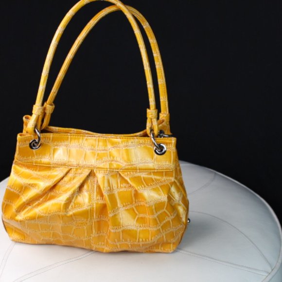 Unknown designer- Yellow gold color toned patten leather animal print purse - Picture 1 of 9